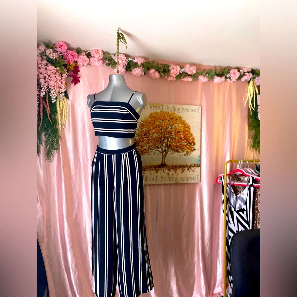 Two Pc Crop Top Pant Suit